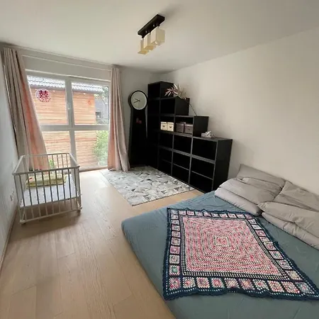 Familienfreundliche Mit 110qm In Ruhiger Und Gut Angebundener Lage Apartamento *